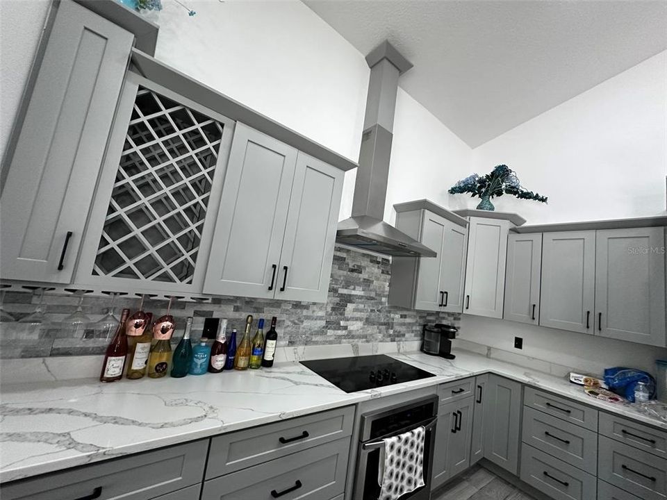 For Sale: $324,999 (3 beds, 2 baths, 1743 Square Feet)