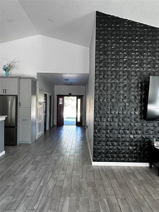 For Sale: $324,999 (3 beds, 2 baths, 1743 Square Feet)