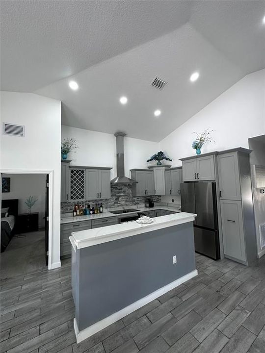 For Sale: $324,999 (3 beds, 2 baths, 1743 Square Feet)