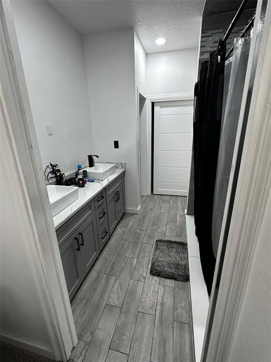 For Sale: $324,999 (3 beds, 2 baths, 1743 Square Feet)