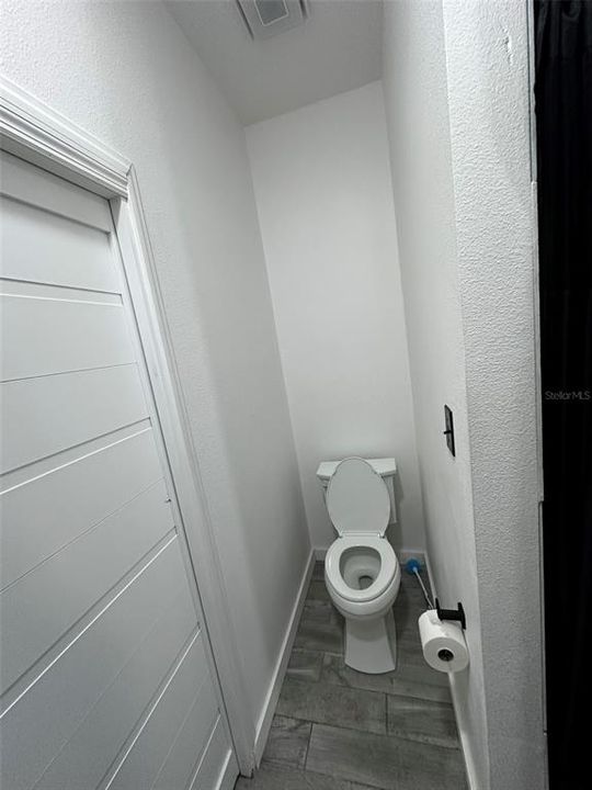 For Sale: $324,999 (3 beds, 2 baths, 1743 Square Feet)