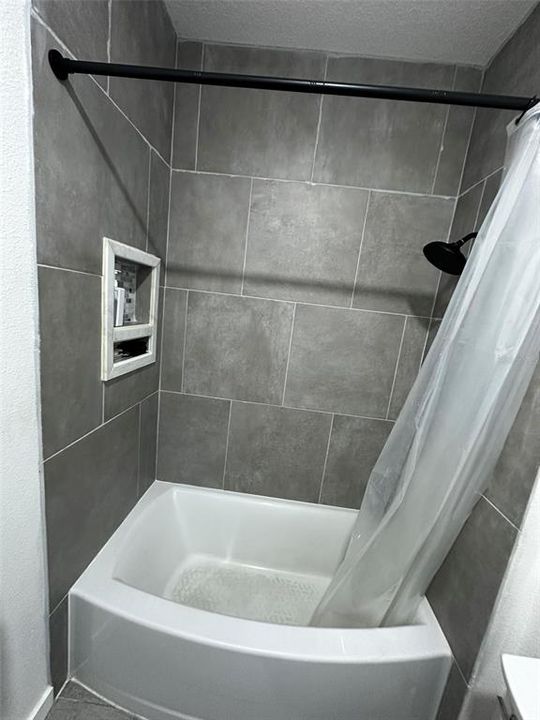 For Sale: $324,999 (3 beds, 2 baths, 1743 Square Feet)