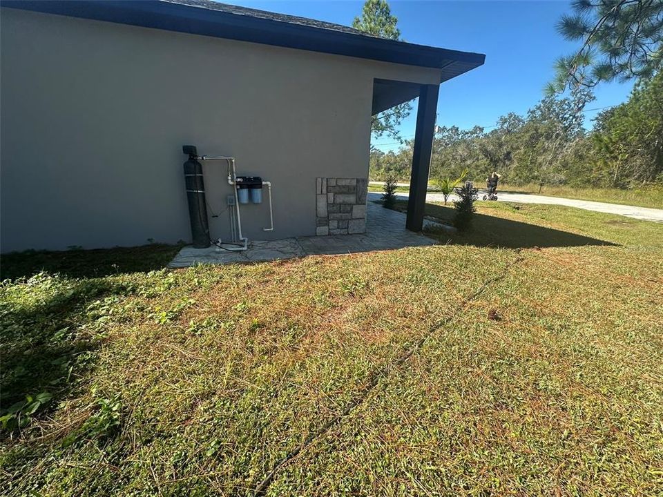 For Sale: $324,999 (3 beds, 2 baths, 1743 Square Feet)