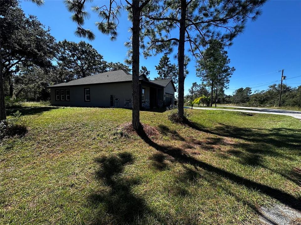 For Sale: $324,999 (3 beds, 2 baths, 1743 Square Feet)