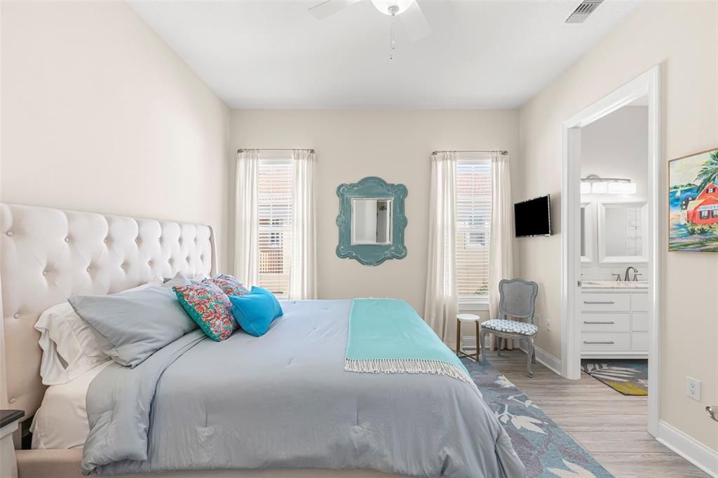 Active With Contract: $1,150,000 (3 beds, 2 baths, 2437 Square Feet)