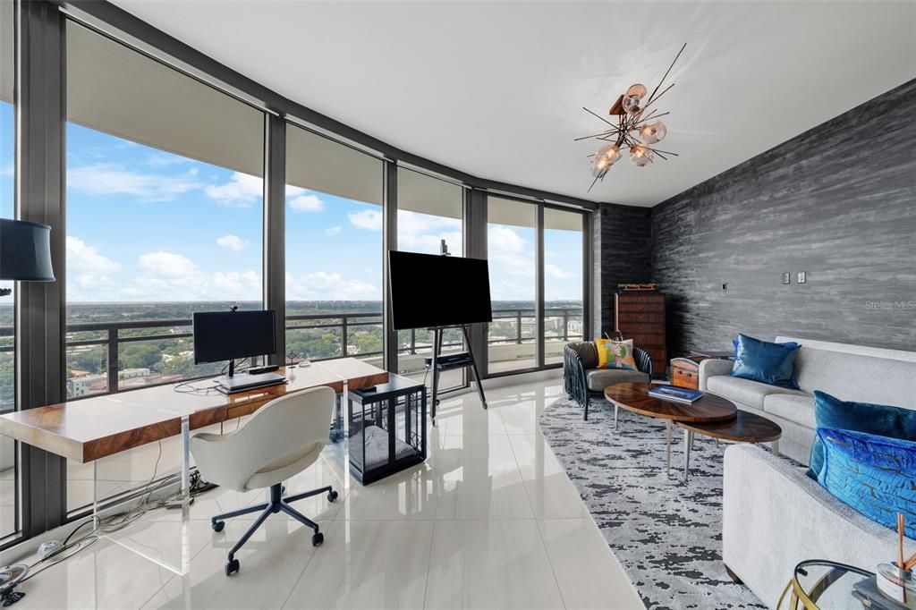 Под контрактом: $3,269,000 (3 спален, 4 ванн, 3058 Квадратных фут)