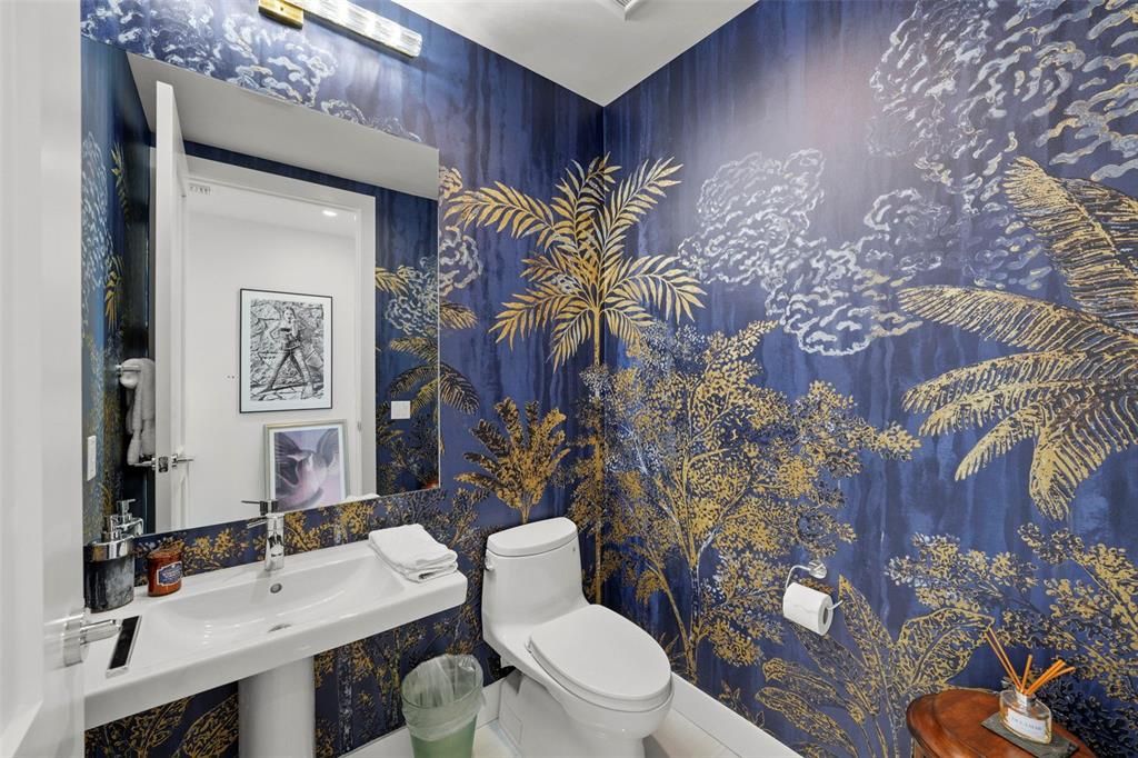 Под контрактом: $3,269,000 (3 спален, 4 ванн, 3058 Квадратных фут)