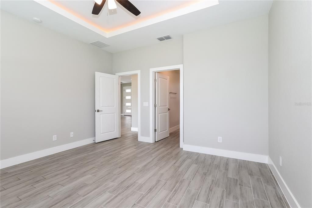 出租: $1,765 (4 贝兹, 2 浴室, 1870 平方英尺)