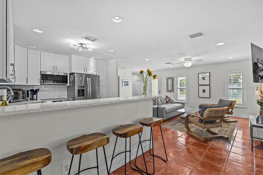 En Venta: $499,900 (3 camas, 2 baños, 1561 Pies cuadrados)