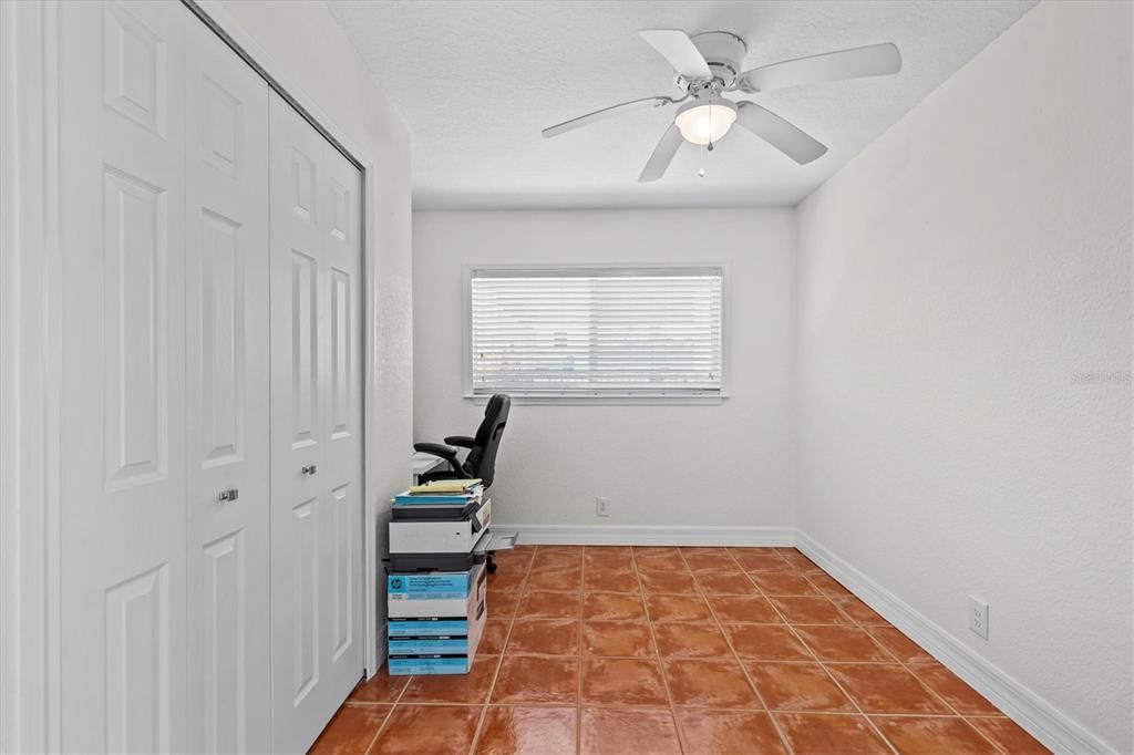 En Venta: $499,900 (3 camas, 2 baños, 1561 Pies cuadrados)