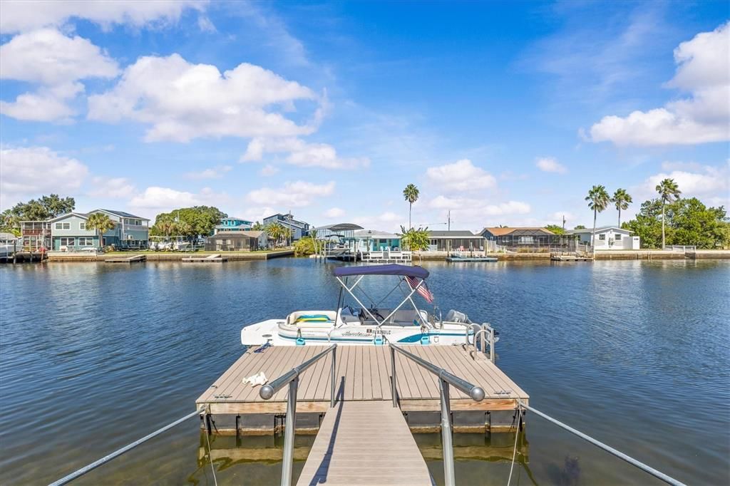 En Venta: $499,900 (3 camas, 2 baños, 1561 Pies cuadrados)