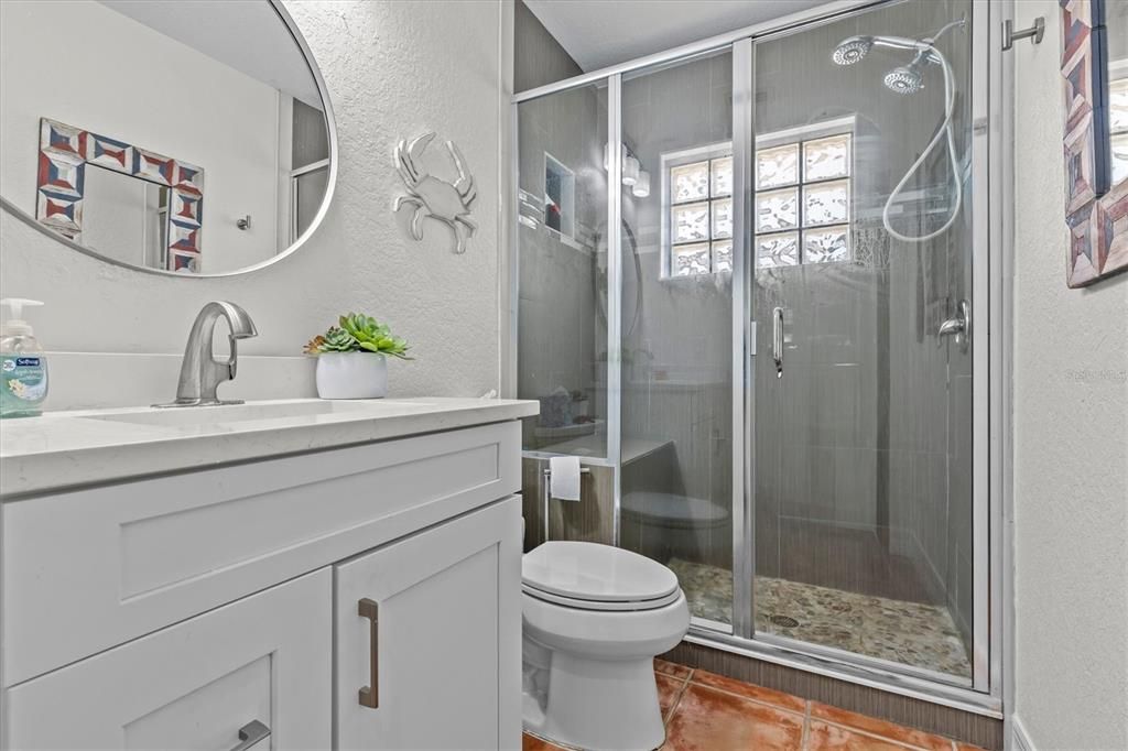 En Venta: $499,900 (3 camas, 2 baños, 1561 Pies cuadrados)