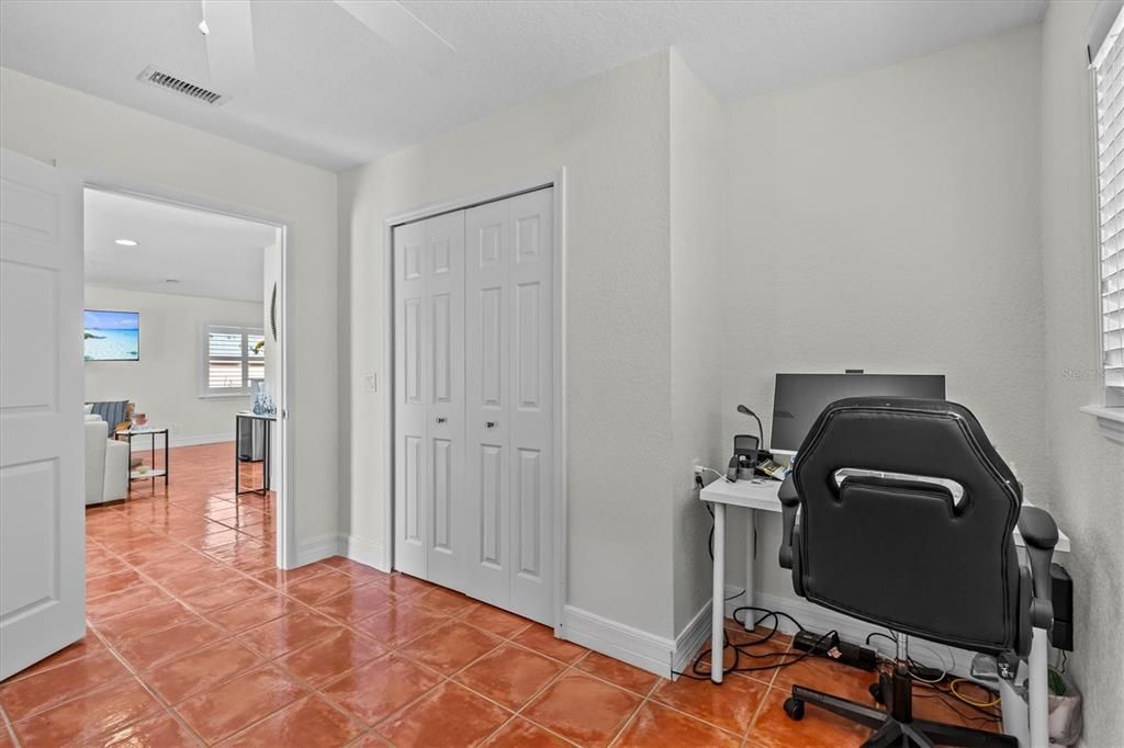 En Venta: $499,900 (3 camas, 2 baños, 1561 Pies cuadrados)