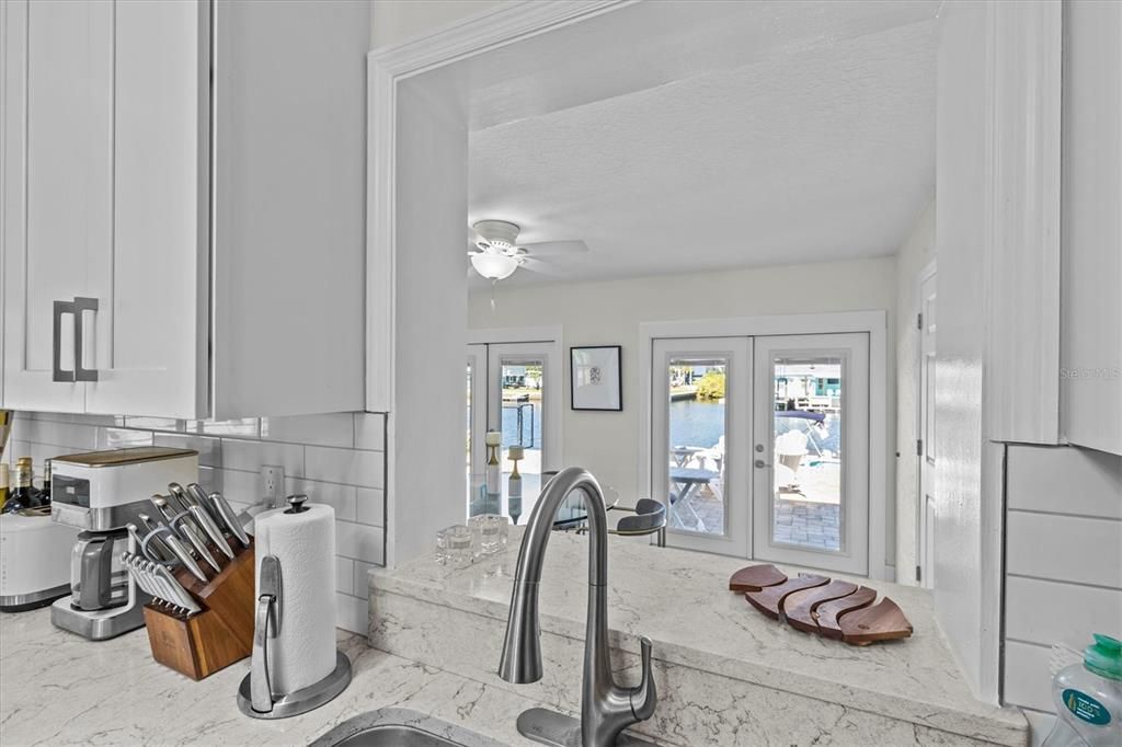 En Venta: $499,900 (3 camas, 2 baños, 1561 Pies cuadrados)