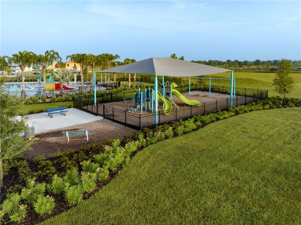 Active With Contract: $422,990 (4 beds, 2 baths, 1819 Square Feet)