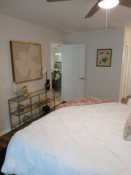 For Sale: $384,900 (3 beds, 2 baths, 1176 Square Feet)