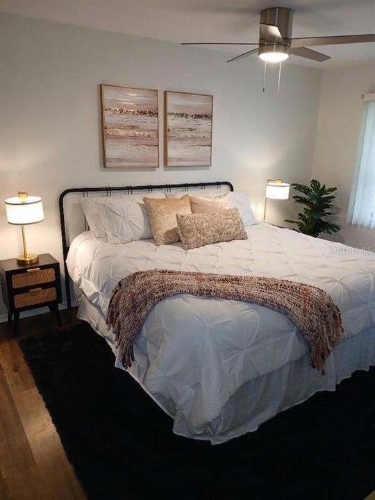 For Sale: $384,900 (3 beds, 2 baths, 1176 Square Feet)