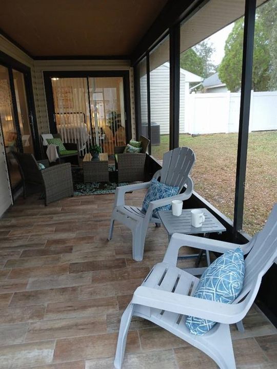 For Sale: $384,900 (3 beds, 2 baths, 1176 Square Feet)