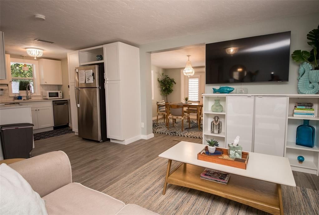 待售: $1,100,000 (0 贝兹, 0 浴室, 1441 平方英尺)