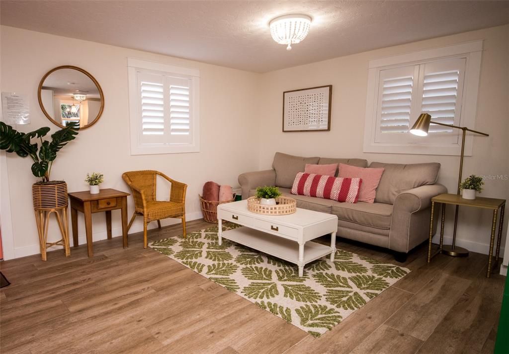 待售: $1,100,000 (0 贝兹, 0 浴室, 1441 平方英尺)