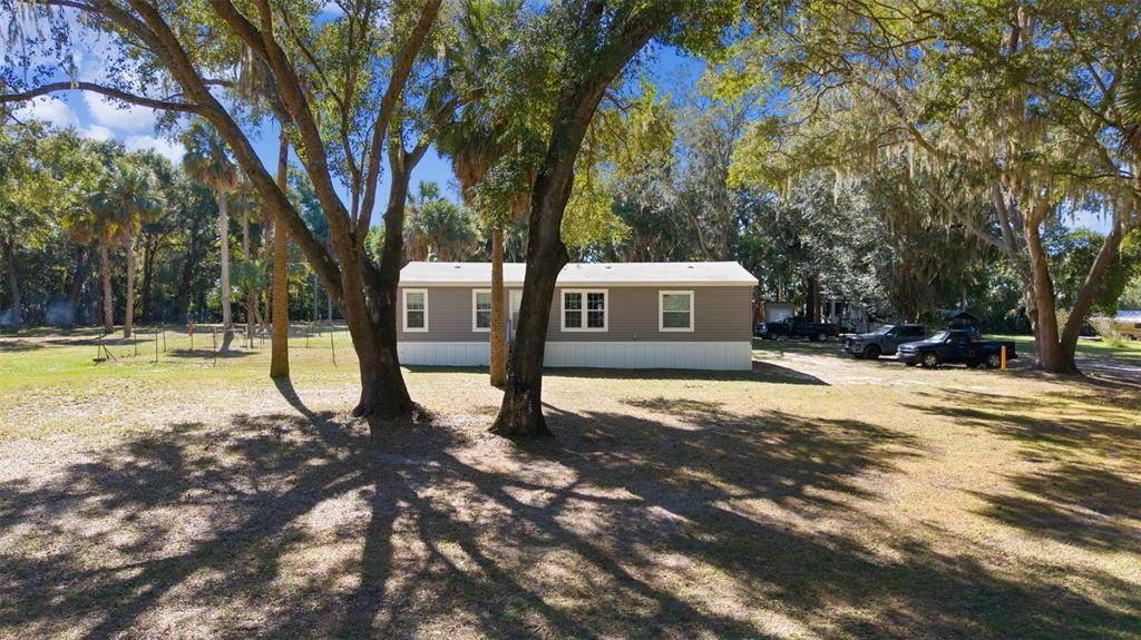 For Sale: $360,000 (3 beds, 2 baths, 1291 Square Feet)