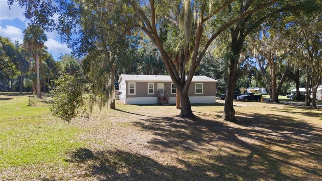 For Sale: $360,000 (3 beds, 2 baths, 1291 Square Feet)