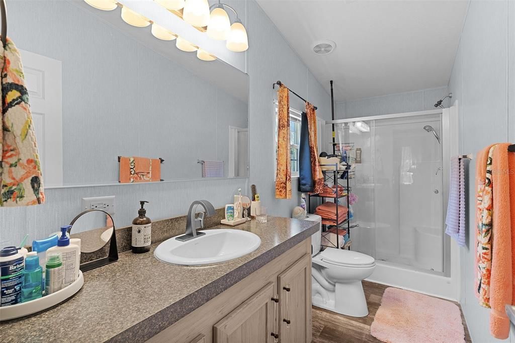 For Sale: $360,000 (3 beds, 2 baths, 1291 Square Feet)