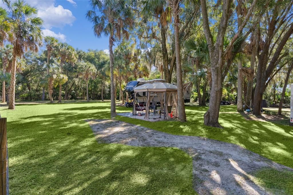 For Sale: $360,000 (3 beds, 2 baths, 1291 Square Feet)