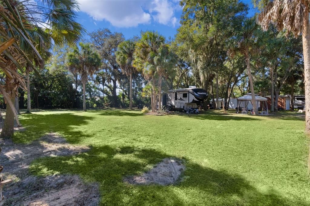 For Sale: $360,000 (3 beds, 2 baths, 1291 Square Feet)