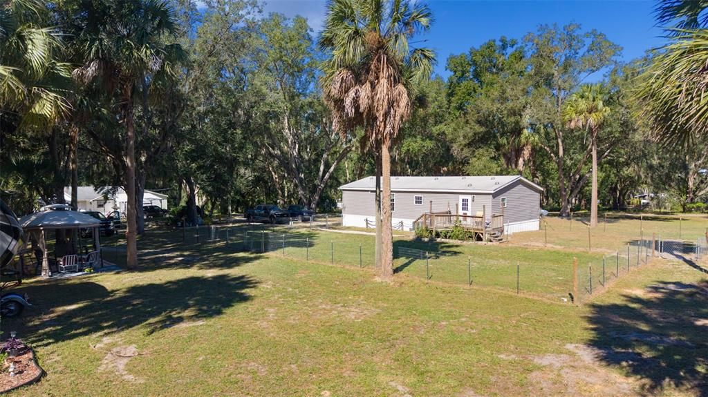 For Sale: $360,000 (3 beds, 2 baths, 1291 Square Feet)