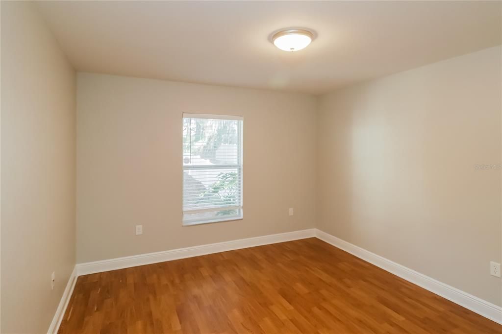 For Rent: $2,160 (3 beds, 2 baths, 2035 Square Feet)