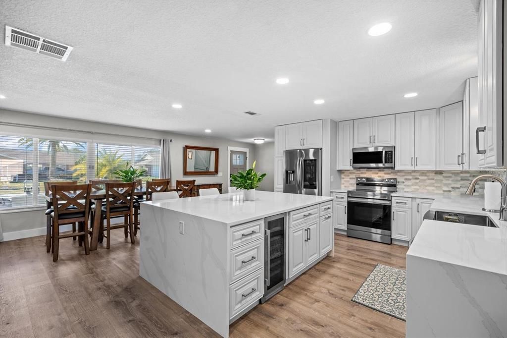 Active With Contract: $729,000 (4 beds, 3 baths, 2792 Square Feet)