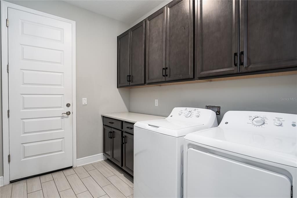 For Rent: $3,500 (3 beds, 3 baths, 2193 Square Feet)