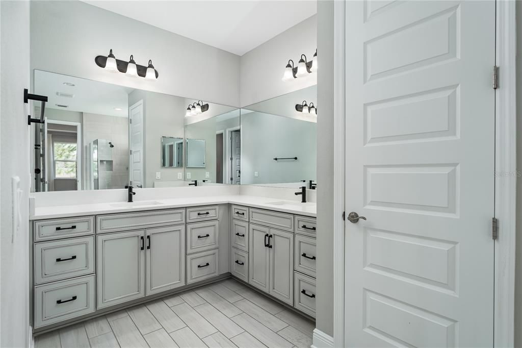 For Rent: $3,500 (3 beds, 3 baths, 2193 Square Feet)