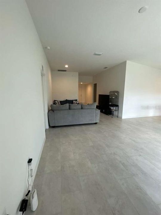 En Renta: $2,250 (3 camas, 2 baños, 1447 Pies cuadrados)