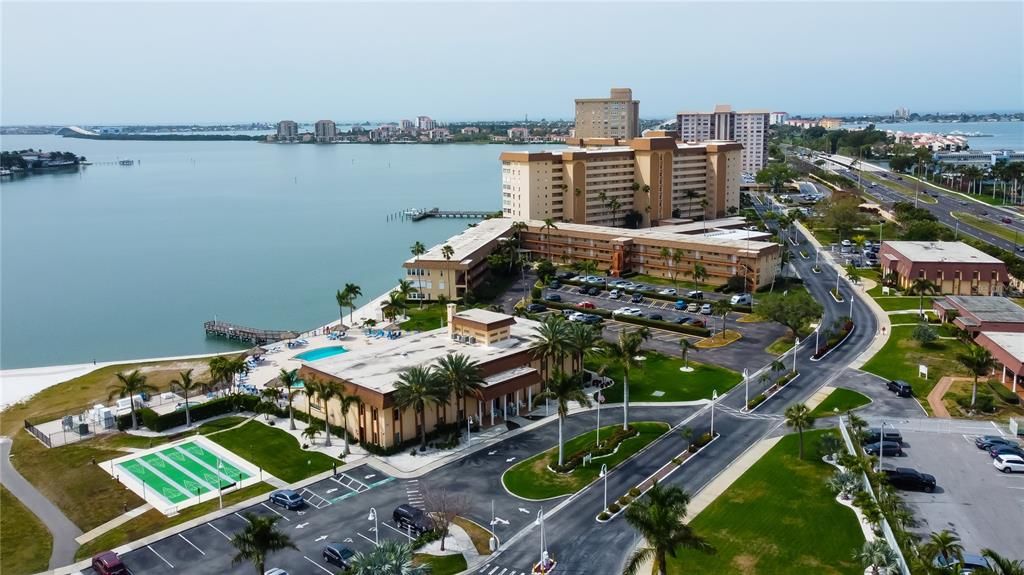 待售: $449,000 (2 贝兹, 2 浴室, 1700 平方英尺)