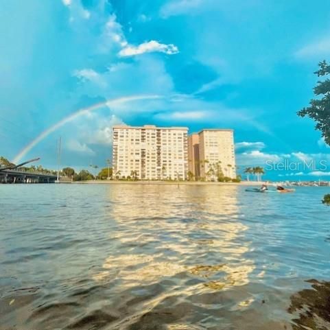 待售: $449,000 (2 贝兹, 2 浴室, 1700 平方英尺)