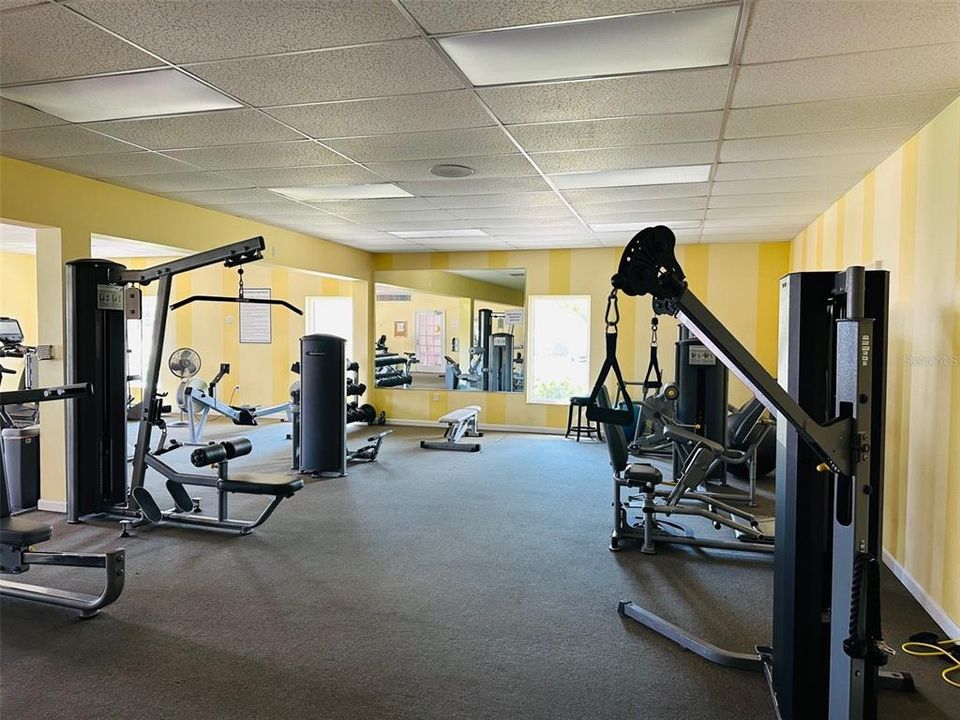 待售: $449,000 (2 贝兹, 2 浴室, 1700 平方英尺)