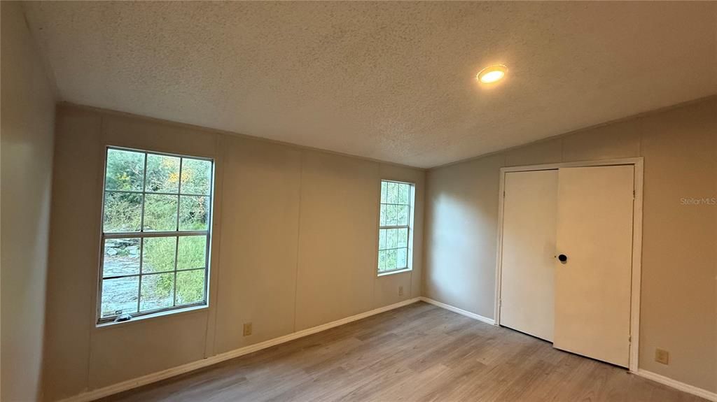 В аренду: $2,200 (4 спален, 2 ванн, 1780 Квадратных фут)