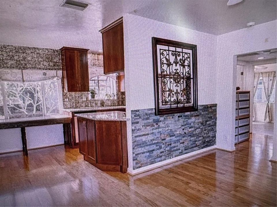 For Sale: $369,000 (3 beds, 1 baths, 1181 Square Feet)