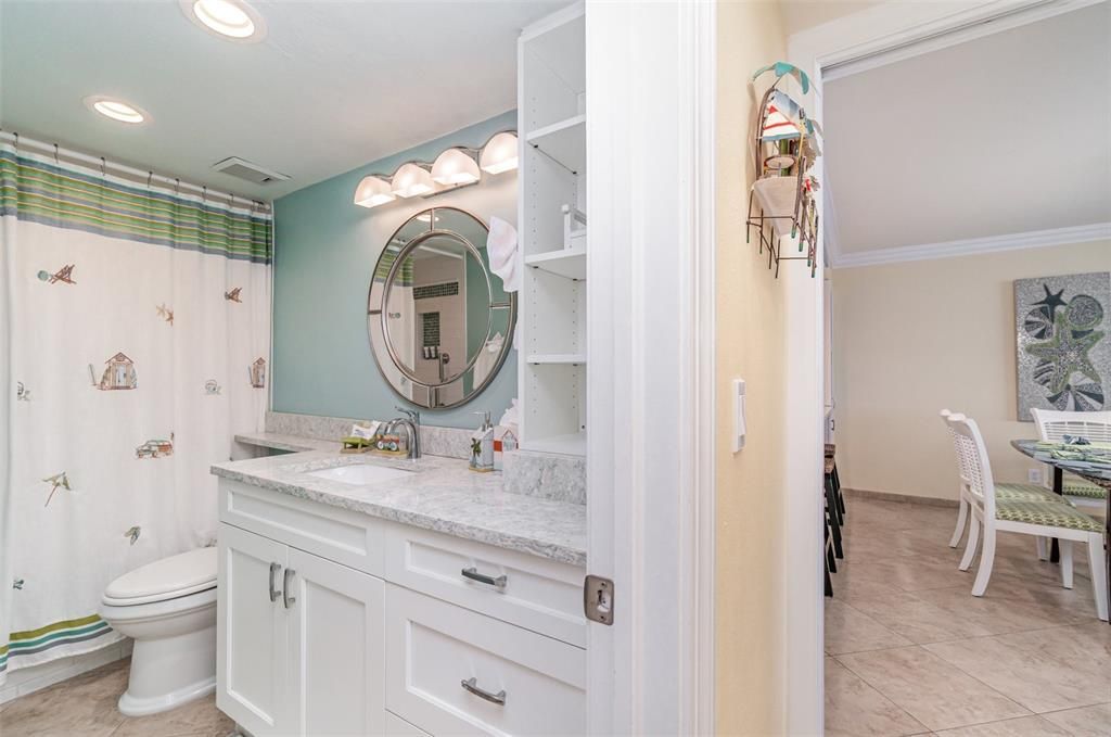 For Sale: $649,000 (2 beds, 2 baths, 1108 Square Feet)