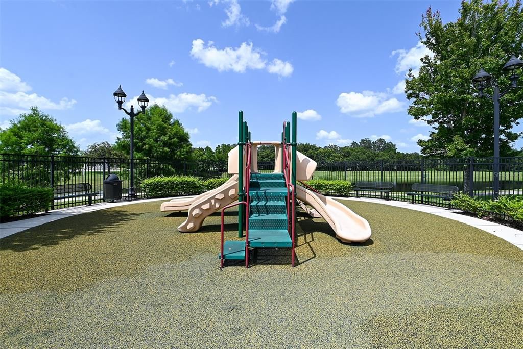 На продажу: $575,000 (3 спален, 3 ванн, 2503 Квадратных фут)