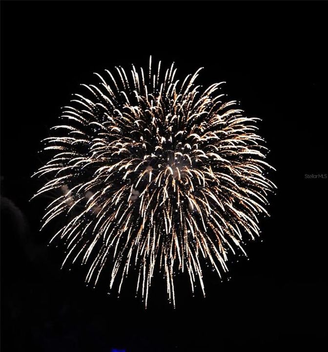 For Sale: $295,000 (2 beds, 2 baths, 1081 Square Feet)