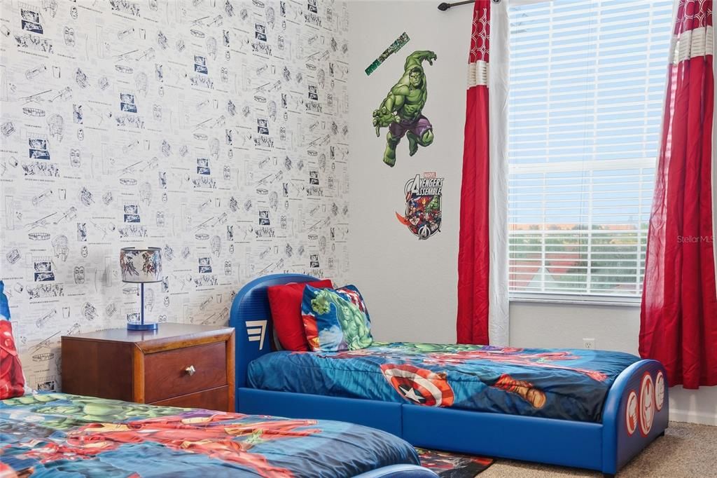 For Sale: $295,000 (2 beds, 2 baths, 1081 Square Feet)