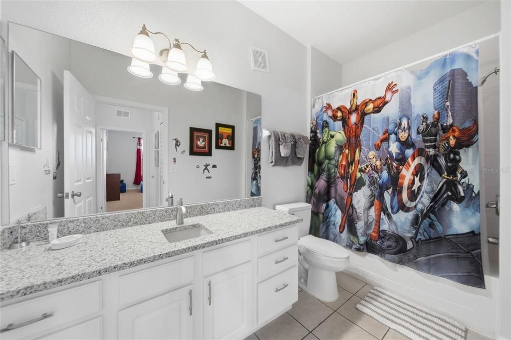 For Sale: $295,000 (2 beds, 2 baths, 1081 Square Feet)