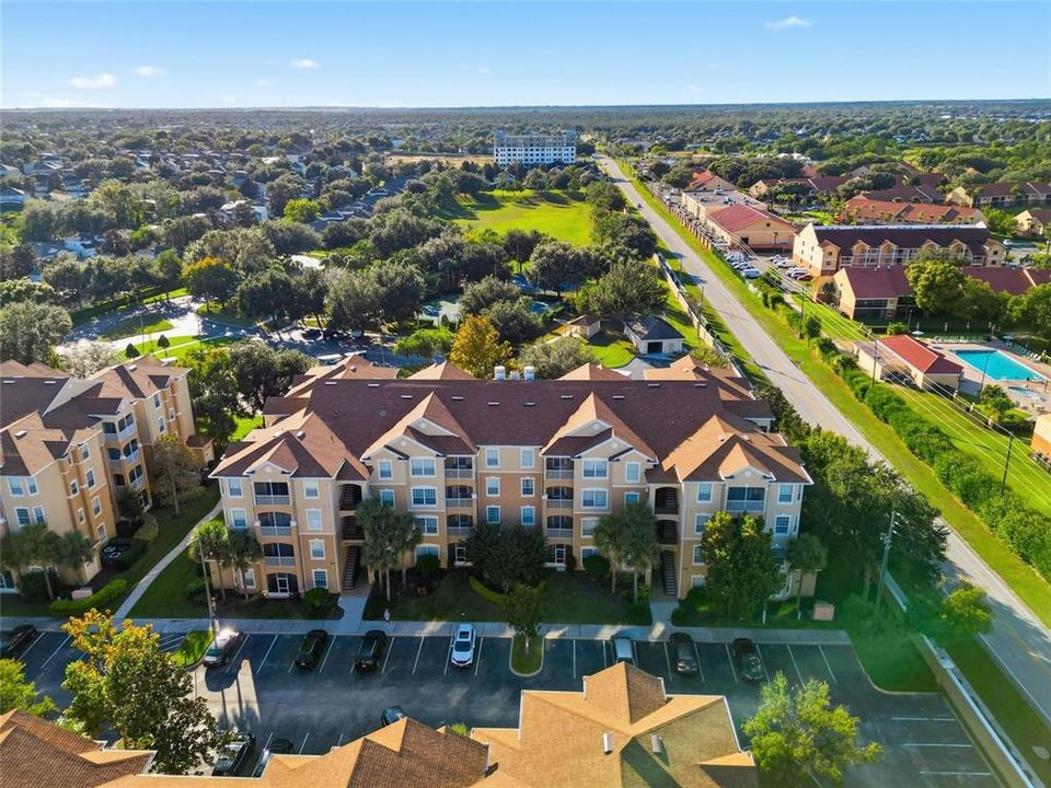 For Sale: $295,000 (2 beds, 2 baths, 1081 Square Feet)