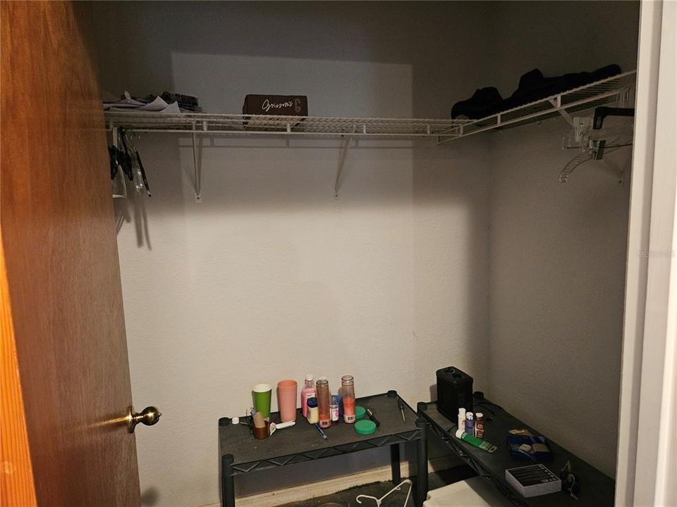 Под контрактом: $150,000 (2 спален, 2 ванн, 1050 Квадратных фут)