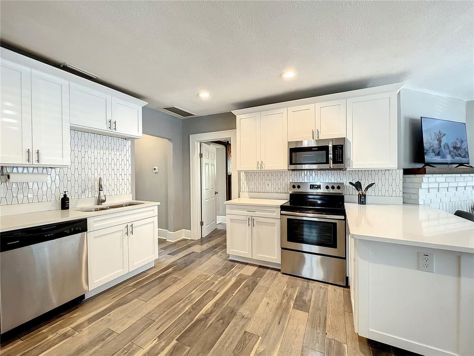 待售: $444,000 (3 贝兹, 2 浴室, 1200 平方英尺)