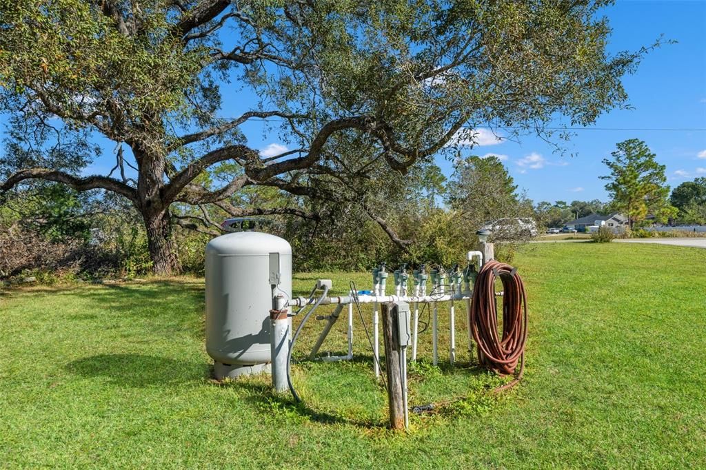 Под контрактом: $625,000 (4 спален, 2 ванн, 2414 Квадратных фут)