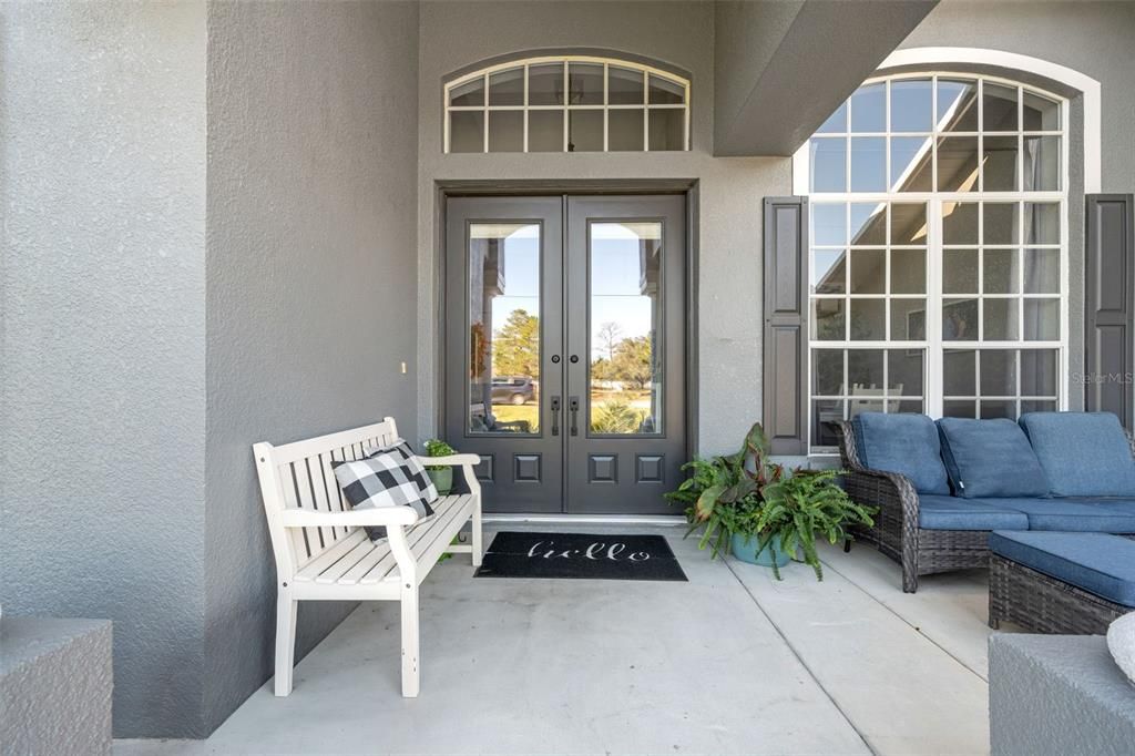 Под контрактом: $625,000 (4 спален, 2 ванн, 2414 Квадратных фут)